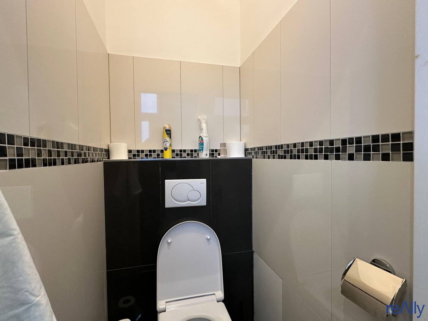 Charming Altbau apartment with open plan kitchen in Leopoldstadt