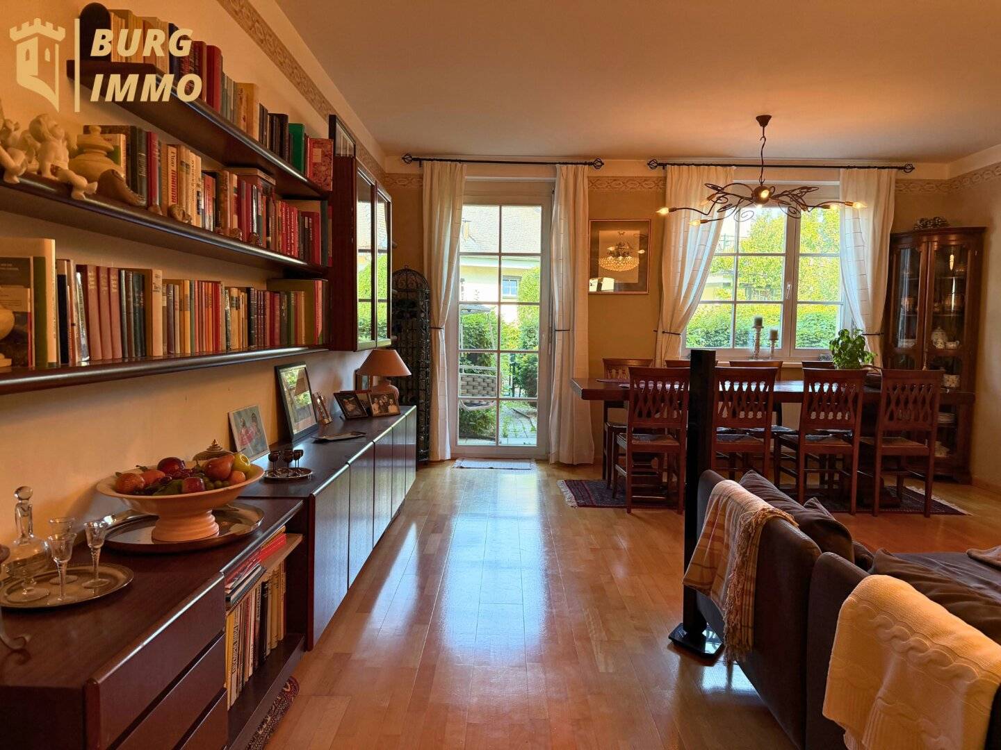 Erdgeschosswohnung mit Garten und Terrasse im Mauerbacherhof