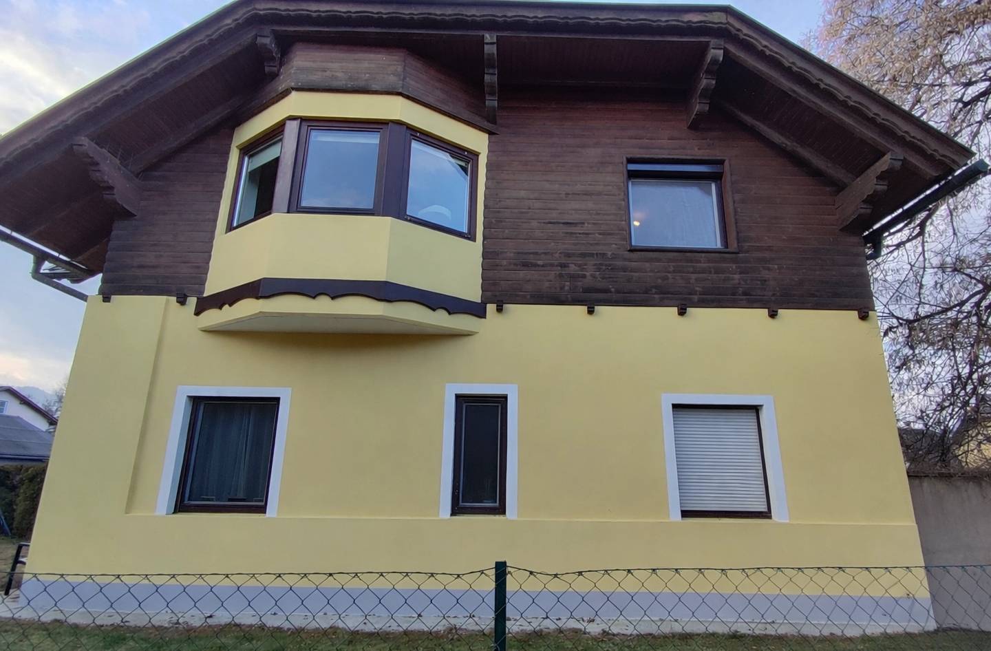 Renditeobjekt mit Garage und Stellplätzen