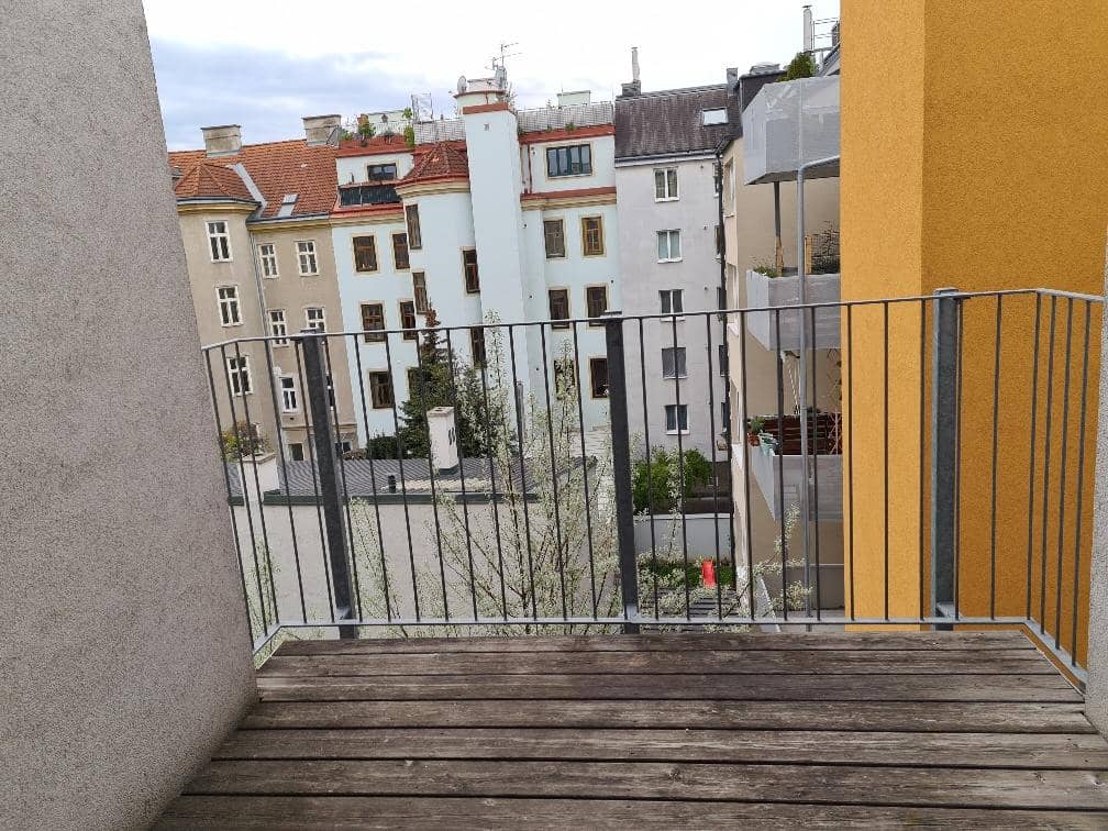 3 room maisonette apartment with terrace in quiet location