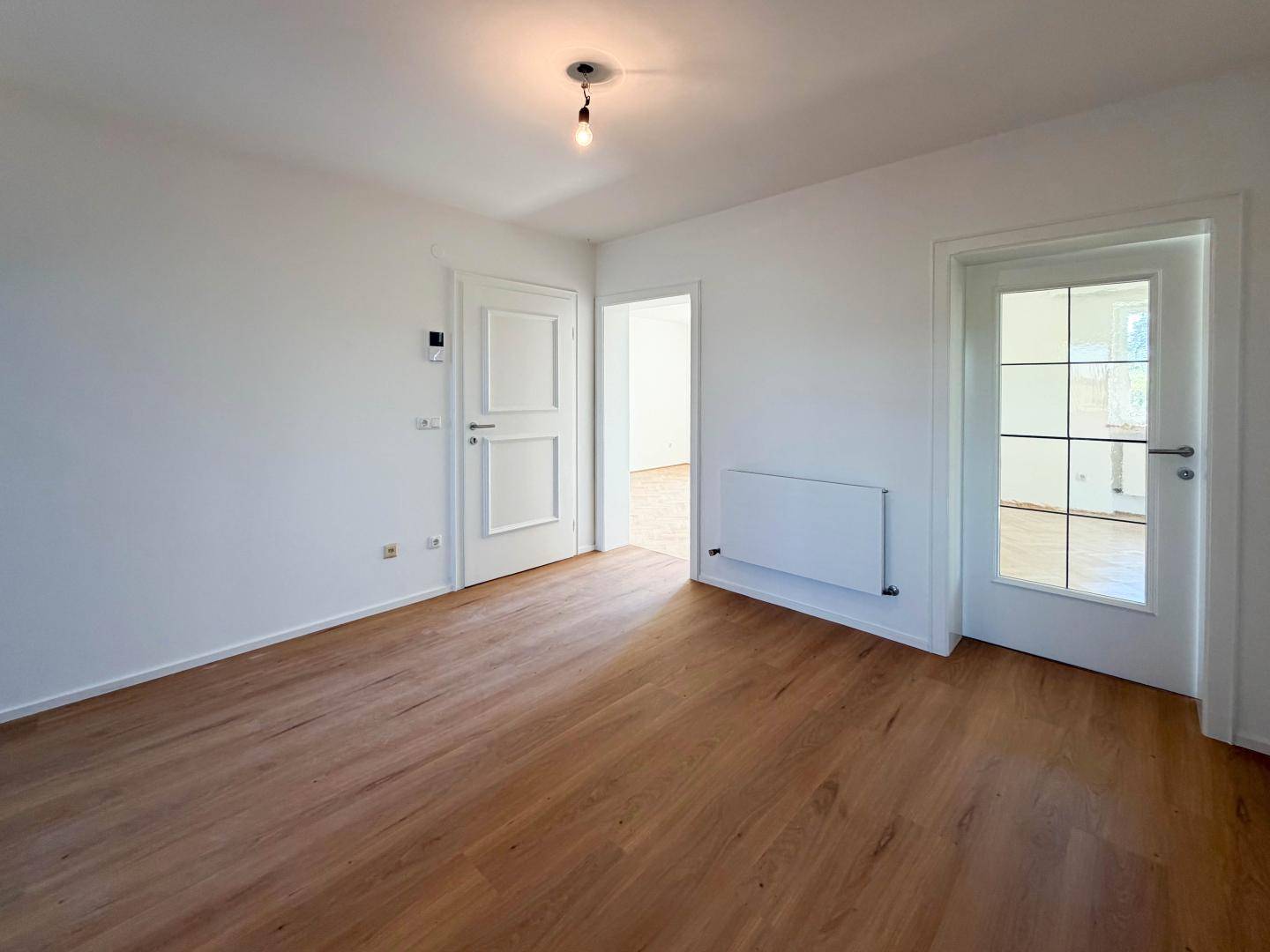 Generational home with panoramic view and southwest terrace in Maxglan