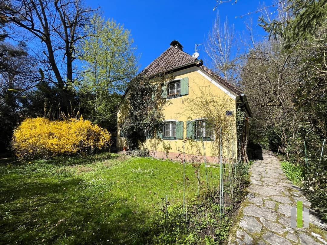 Single-family house in quiet location with garden in Salzburg Parsch