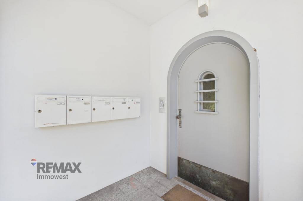 Dachgeschosswohnung mit sonniger Terrasse und Bergblick