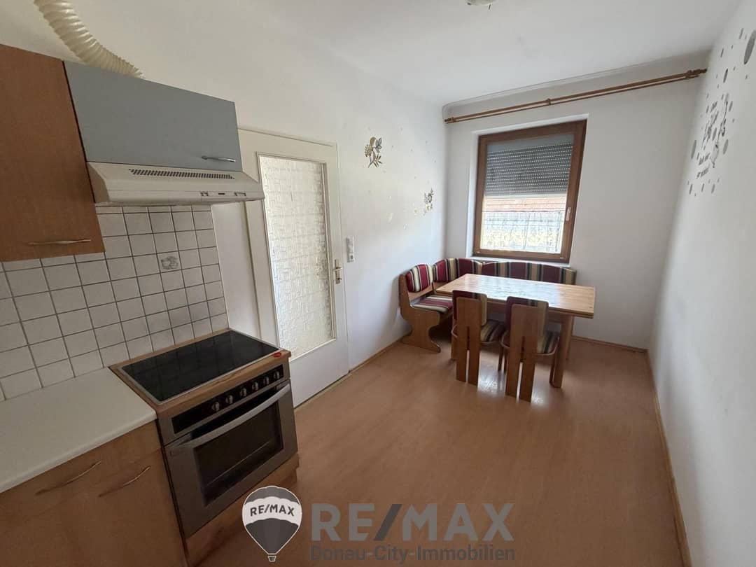 Apartment with garden access and parking in the center