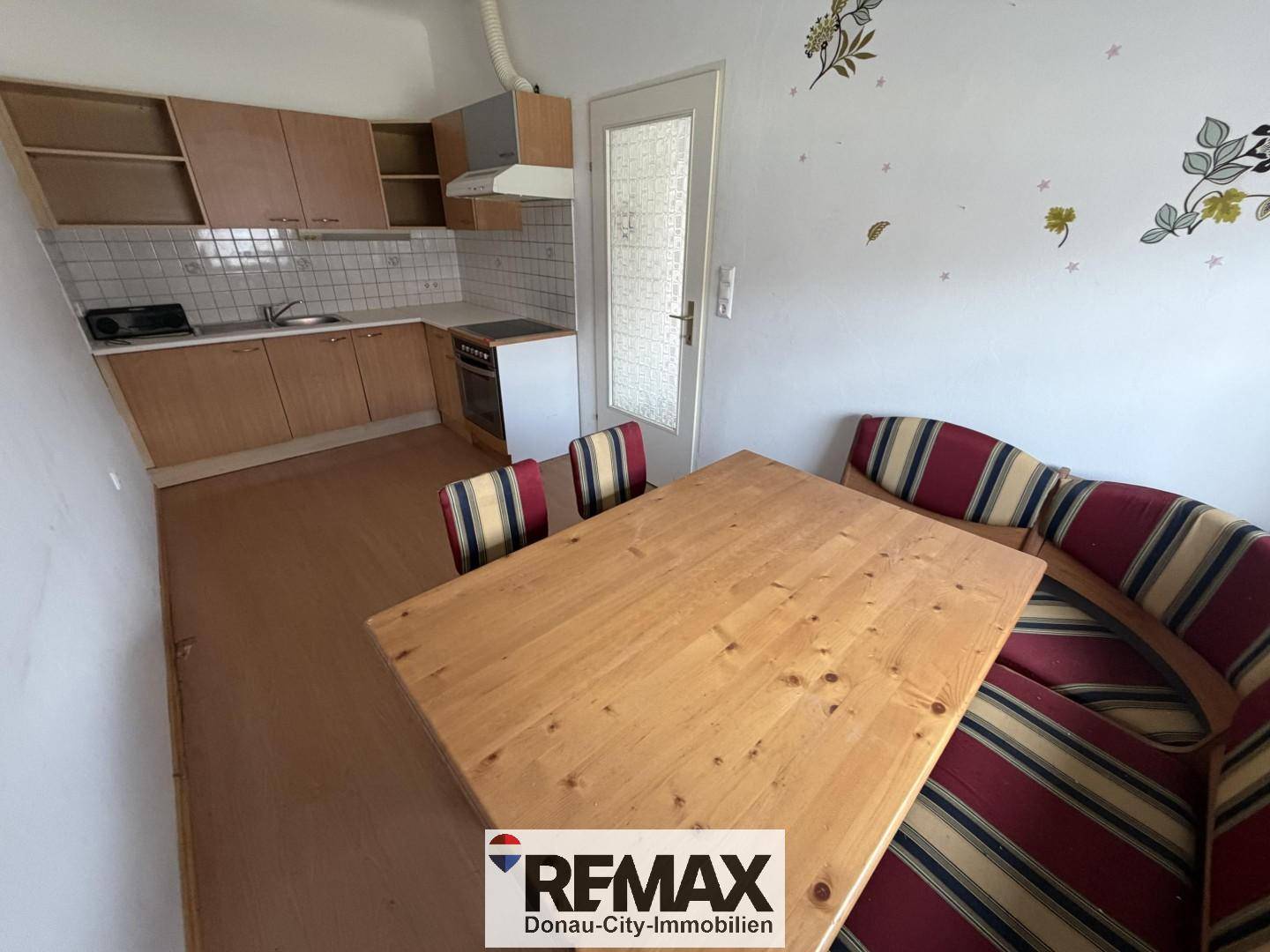 Apartment with garden access and parking in the center