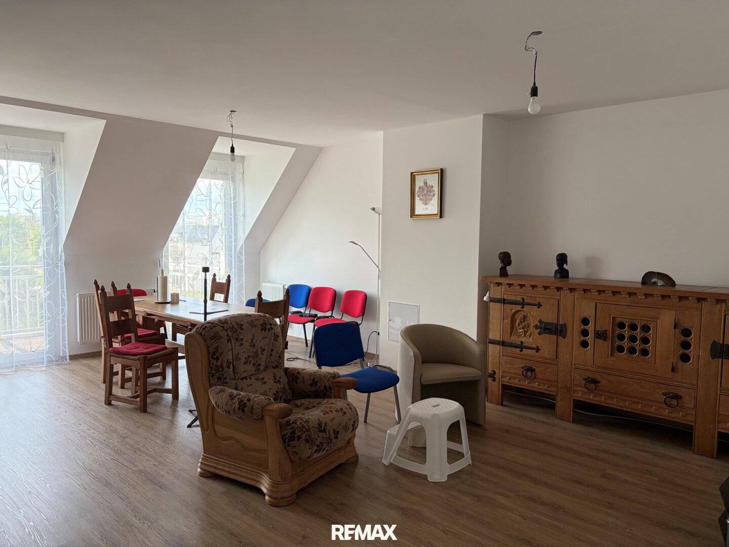 Neuwertige Wohnung mit Balkonen und Terrasse in Bad Vöslau