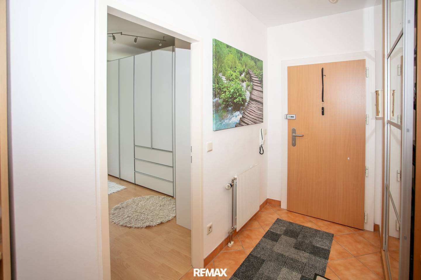 Helle Wohnung mit Balkon und Tiefgaragenstellplatz in gepflegter Anlage