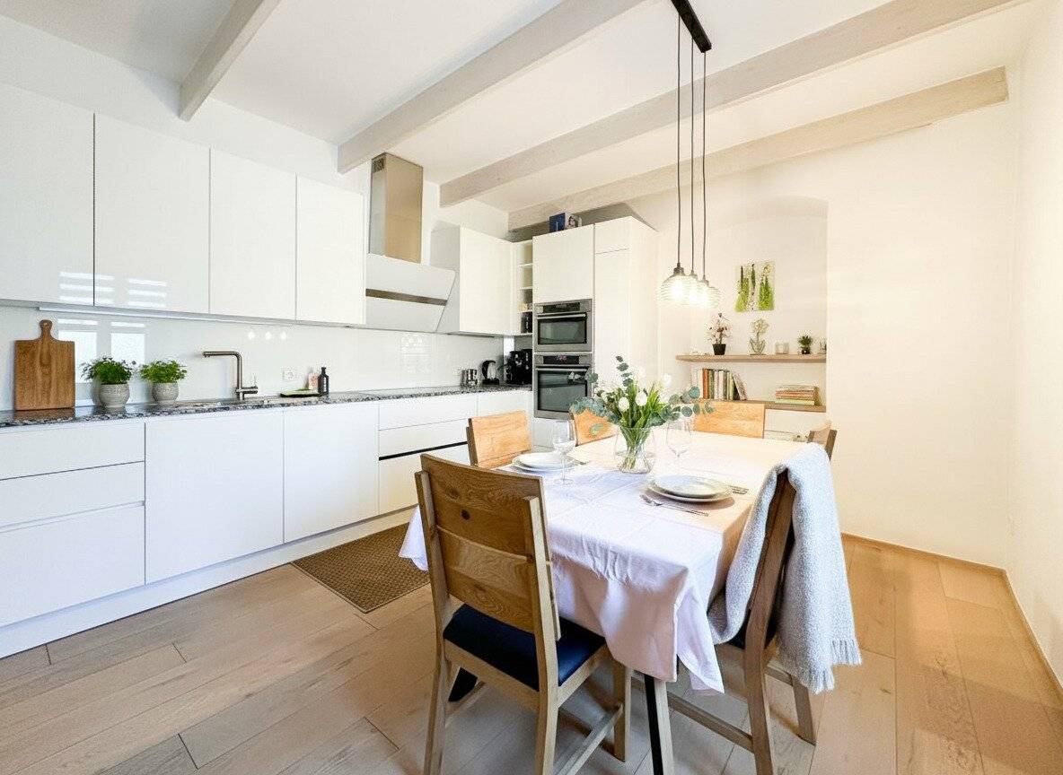 Investment Apartment with Terrace at the Main Square