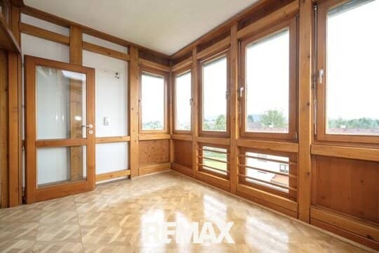 Sonnige Wohnung mit Loggia und Garage in Steyr