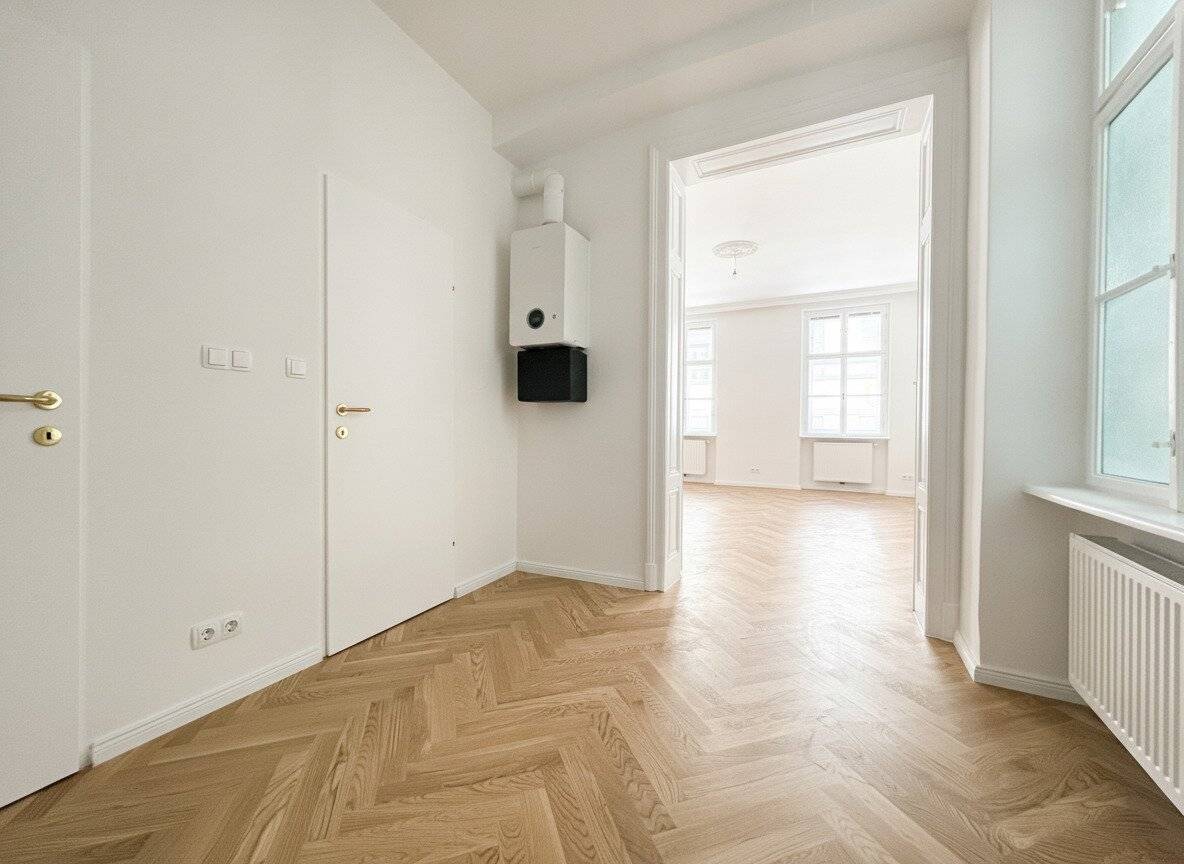 Renovated Altbau apartment in prime Josefstadt location