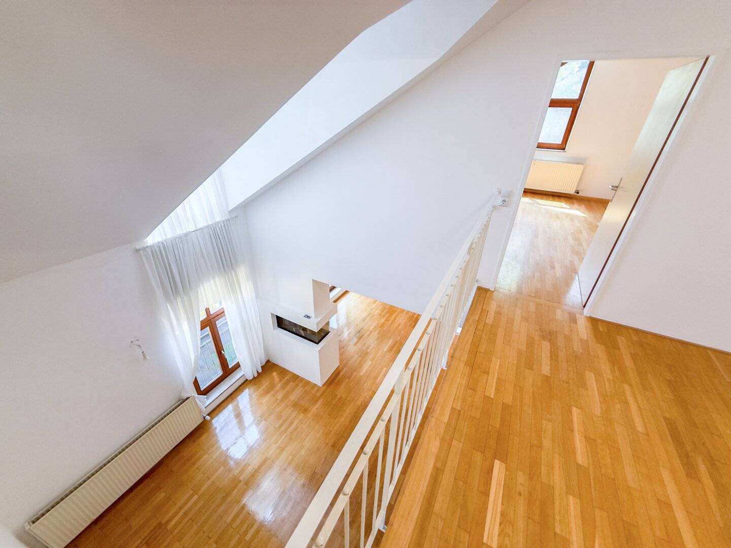 Maisonettewohnung mit Atelier und Balkon in der Altstadt