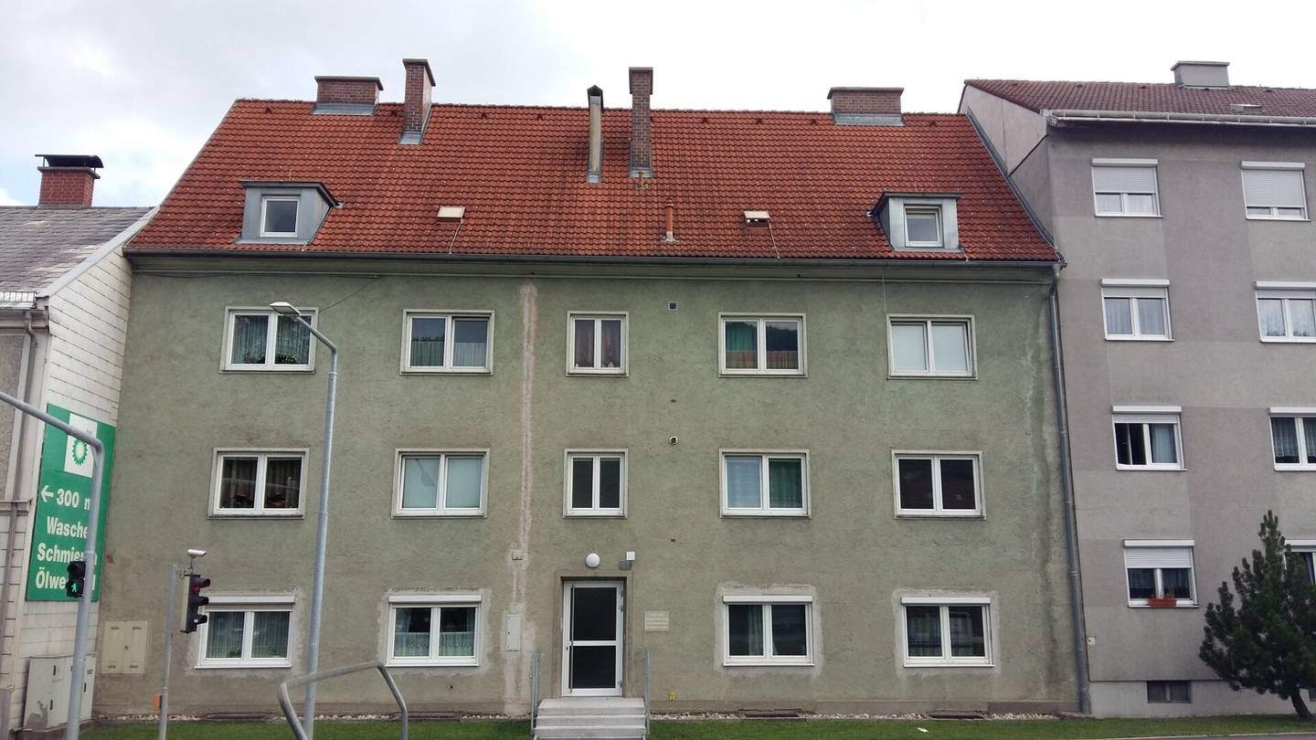 Bright 3-room apartment with excellent local amenities