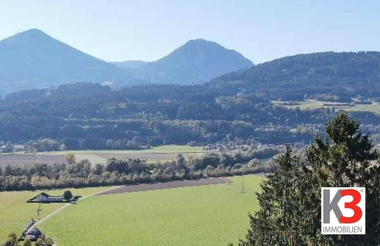 Sonniger Baugrund mit Fernblick in Waldrandlage