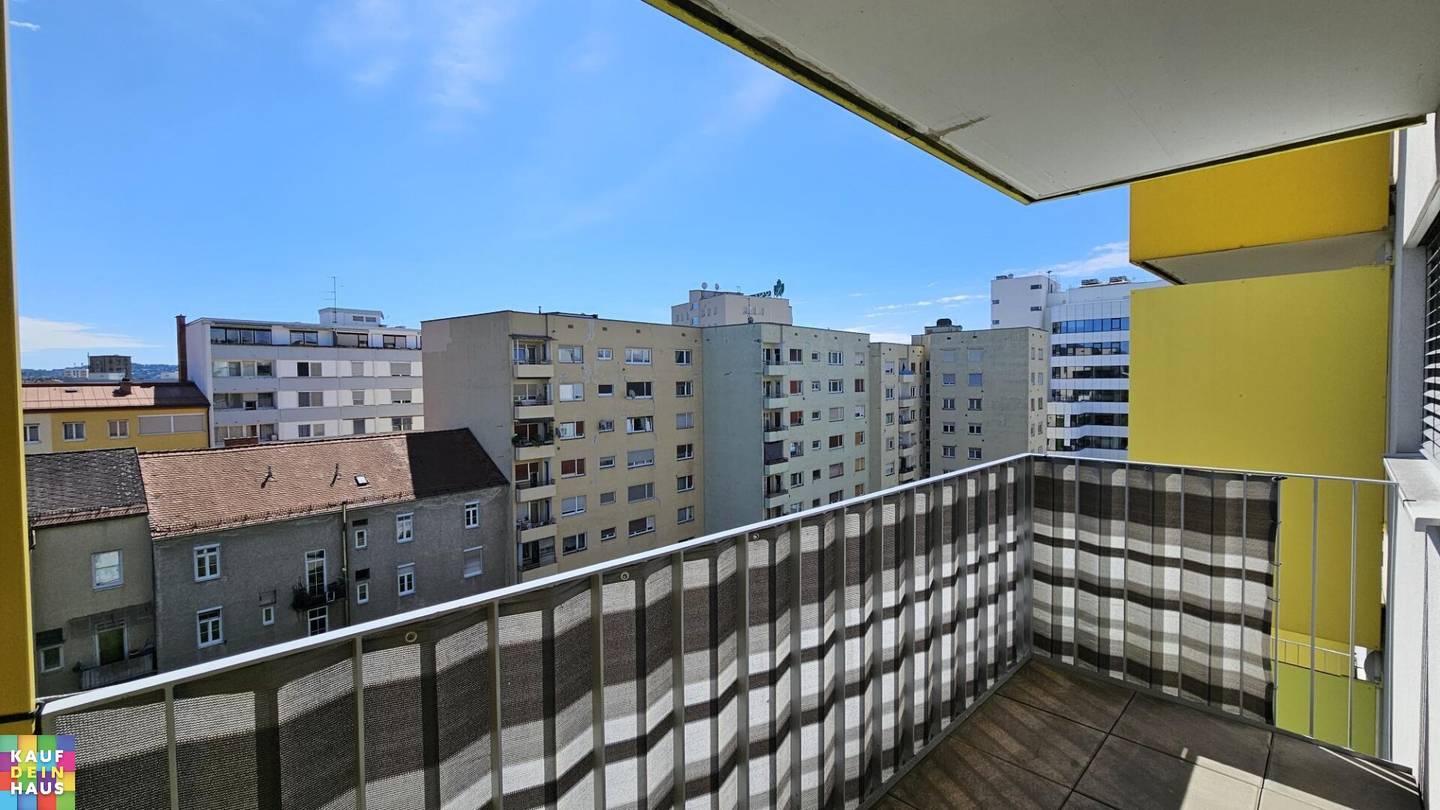 Helle 3 Zimmer Wohnung mit Balkon in guter Lage