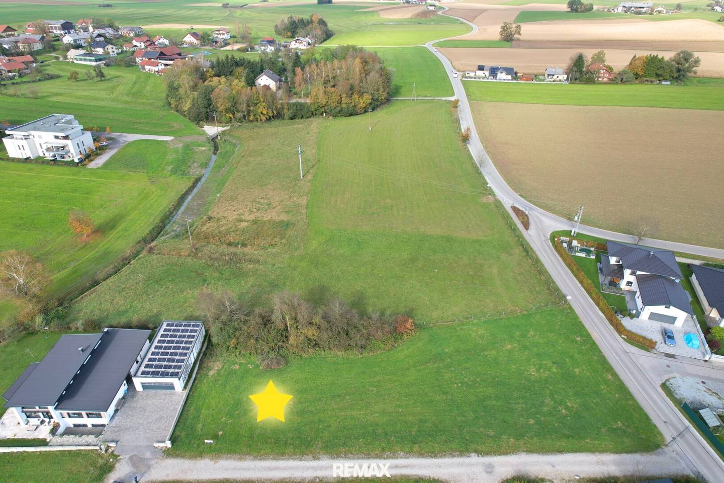 Sonniges Baugrundstück in ruhiger Lage