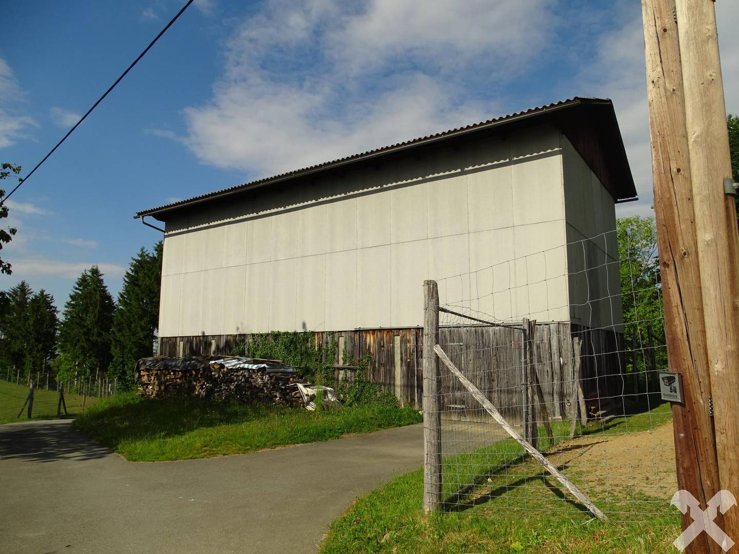Sanierte Hofstelle mit Weitblick auf großem Grundstück