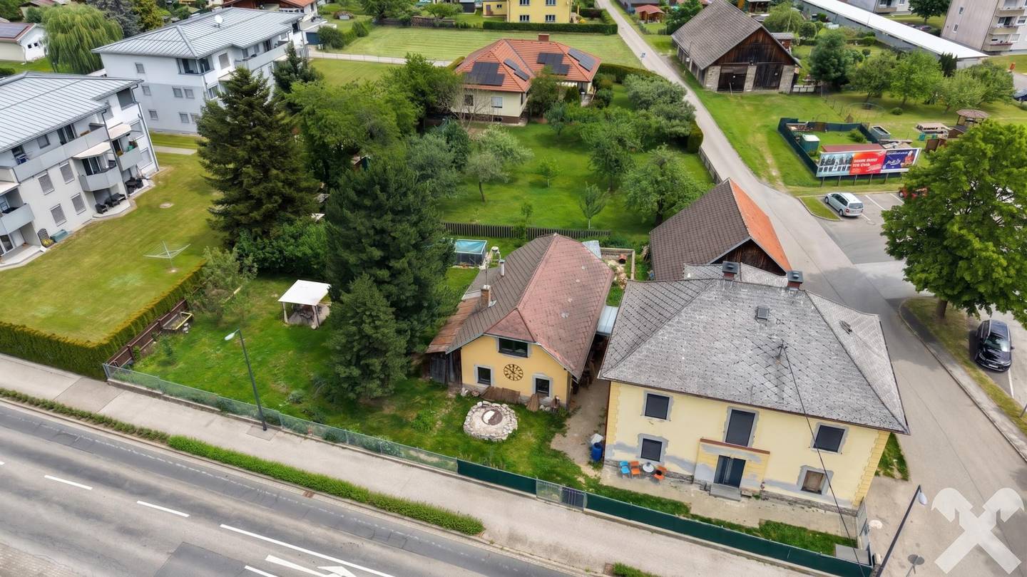Einfamilienhaus mit Nebengebäude und Stallung in Friesach