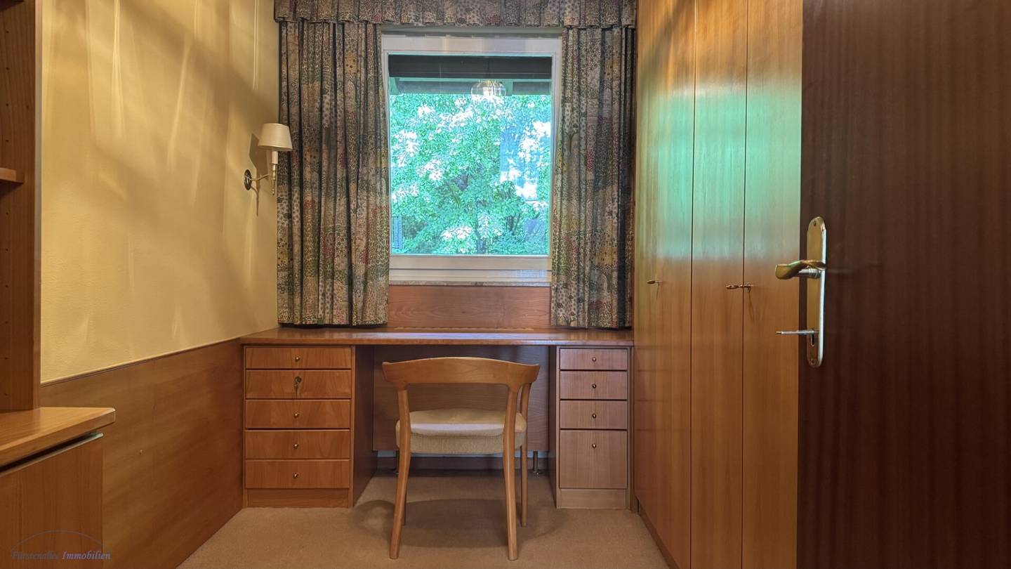 Geräumige 3-Zimmer-Wohnung mit Süd- und Nordbalkon und Tiefgaragenplatz
