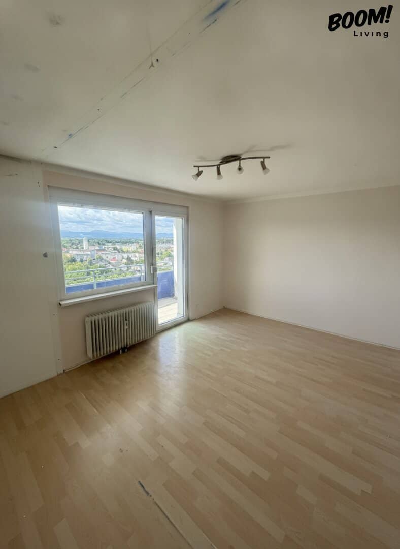 Penthouse with two loggias and panoramic views