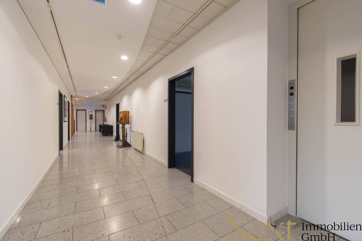 Central office space with ideal layout in Linz for rent
