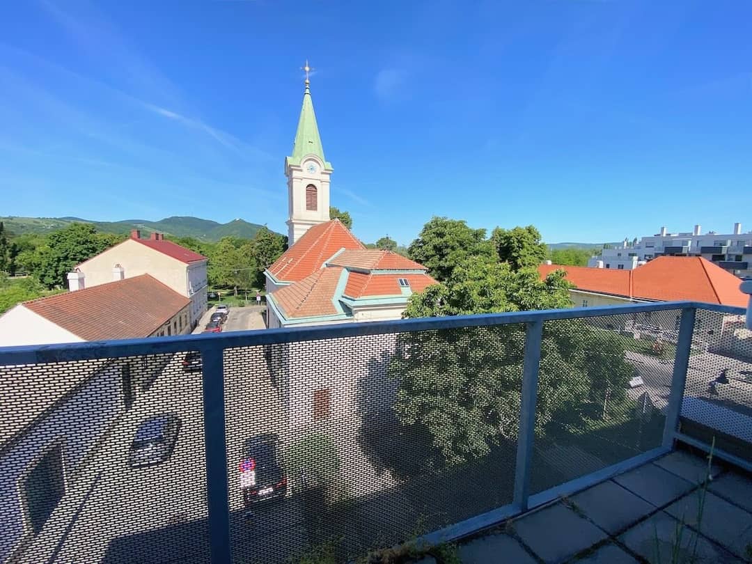 New build penthouse apartment with terrace and Kahlenberg view