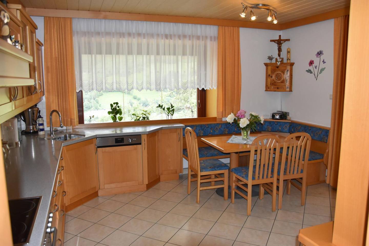 Einfamilienhaus mit Garten Sauna und Panoramablick