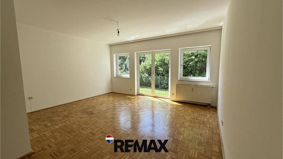 Ruhige 3 Zimmer Wohnung mit Garten und Tiefgarage