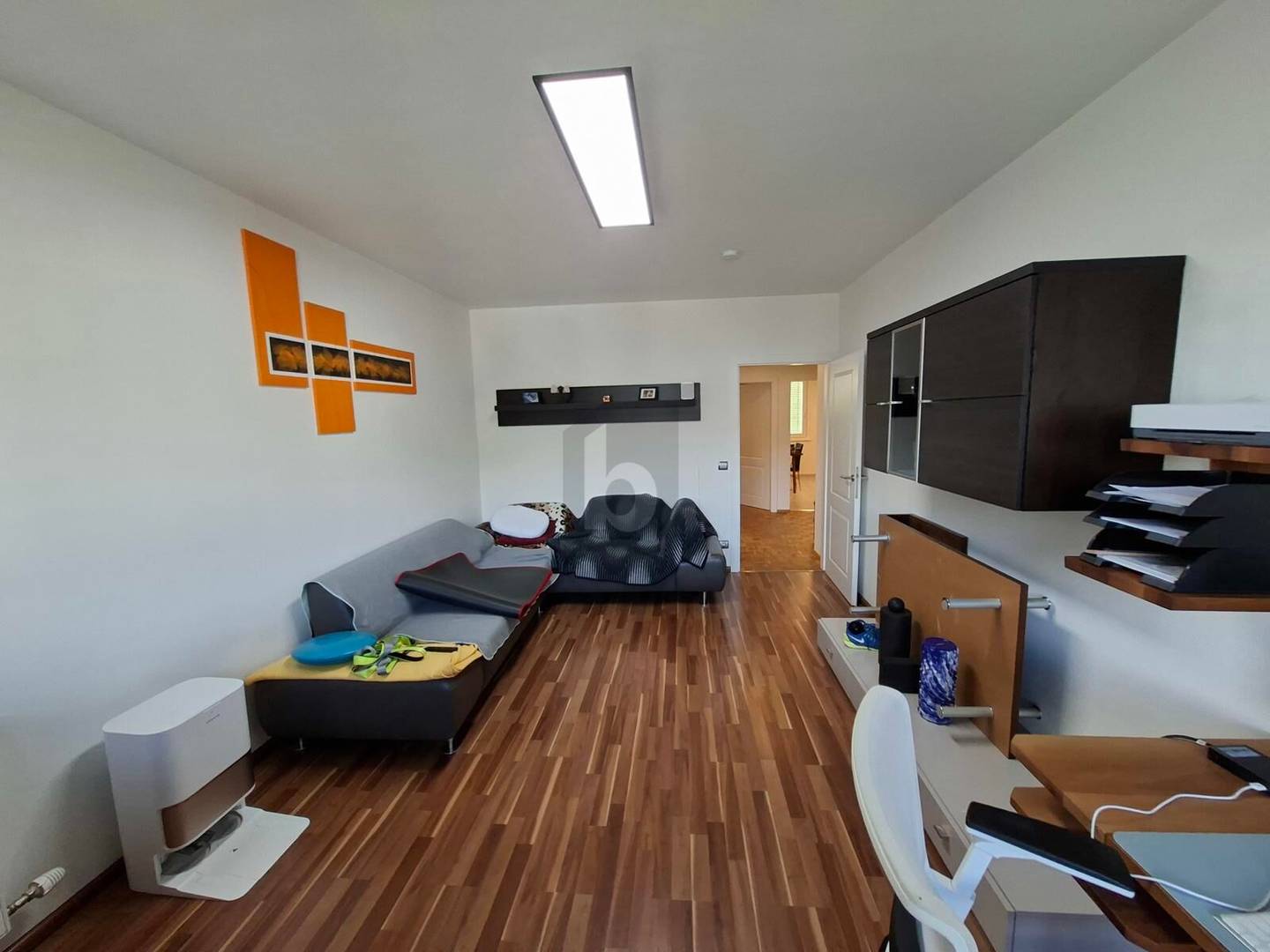 Ruhige Wohnung im Zentrum mit südseitigem Balkon