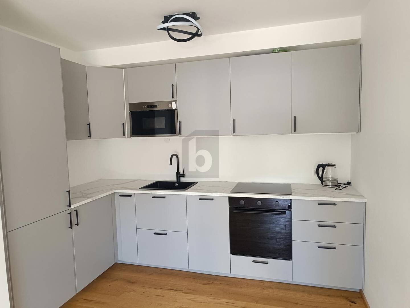 Modern furnished Wohnung near Alte Donau with balcony