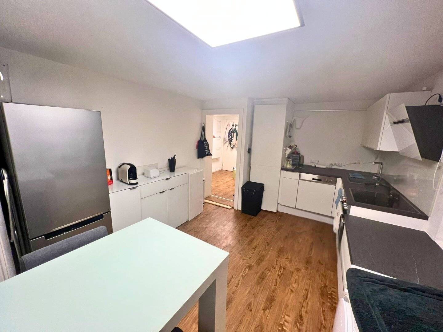 Renovierte 2,5-Zimmer-Wohnung mit Parkplatz am Leiblach
