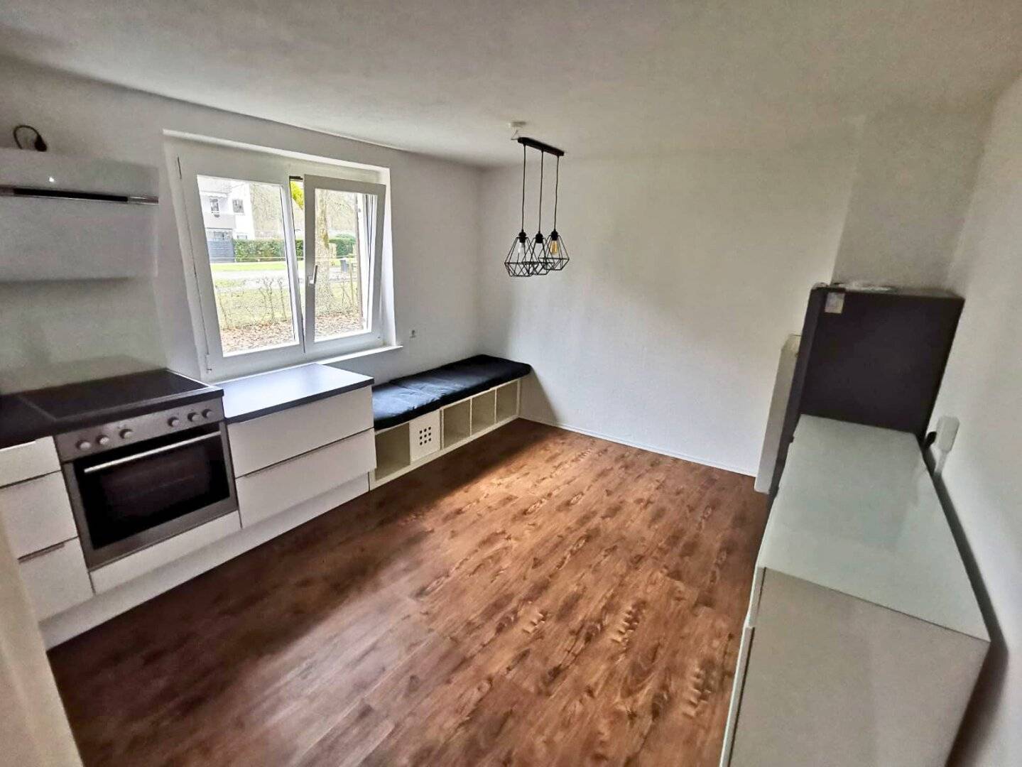 Renovierte 2,5-Zimmer-Wohnung mit Parkplatz am Leiblach