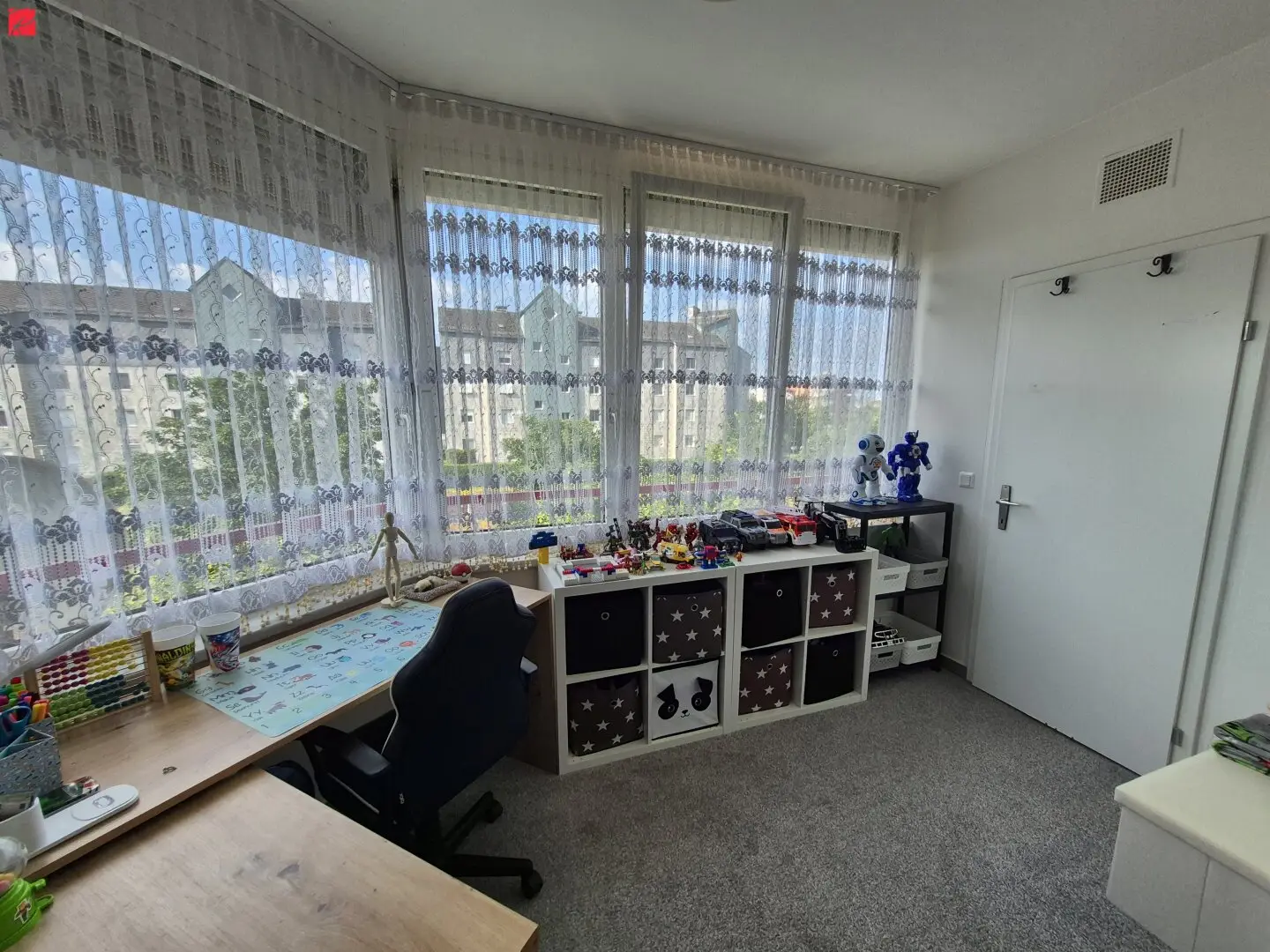Sunny Family Apartment with Loggia in a Quiet Location