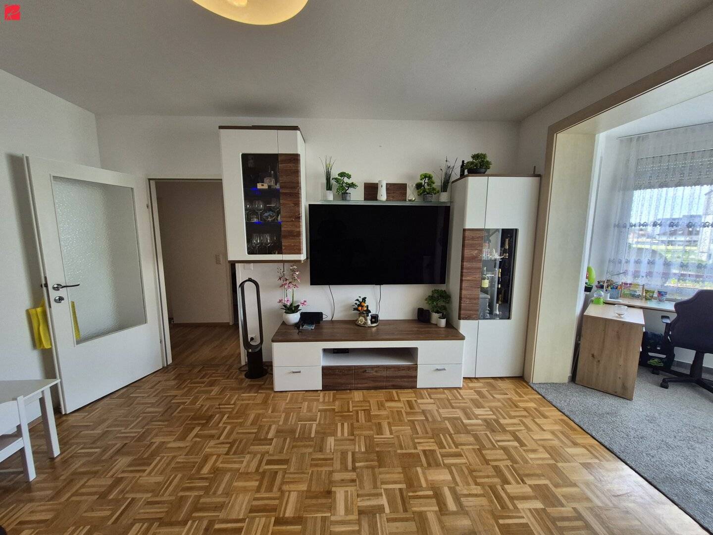 Sonnige Familienwohnung mit Loggia in ruhiger Lage