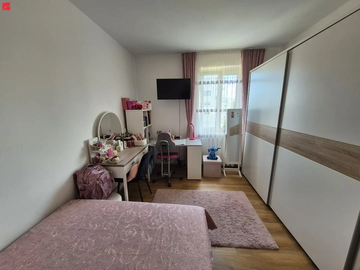 Sunny Family Apartment with Loggia in a Quiet Location