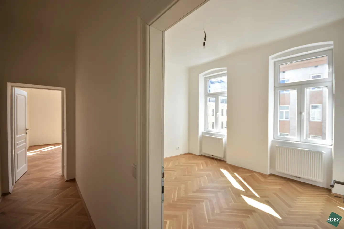 Sofort Bezugsfähig: Sanierte 3-Zimmer-Altbauwohnung nahe dem Clemens-Hofbauer-Park