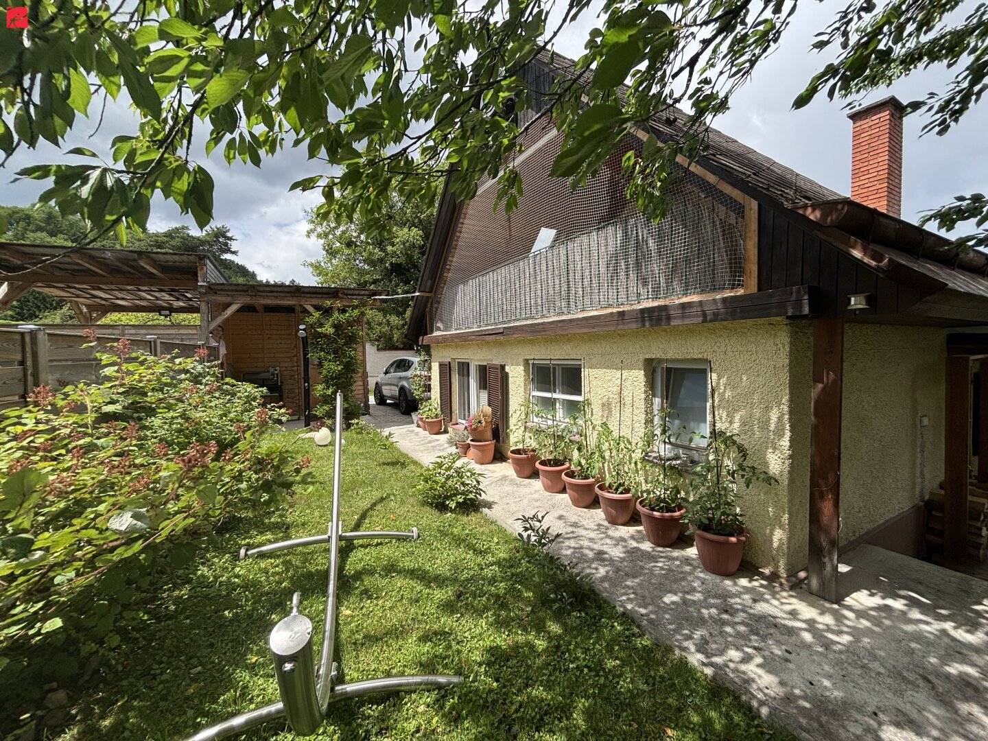 Charmantes Haus mit Terrasse und Garten in ruhiger Lage
