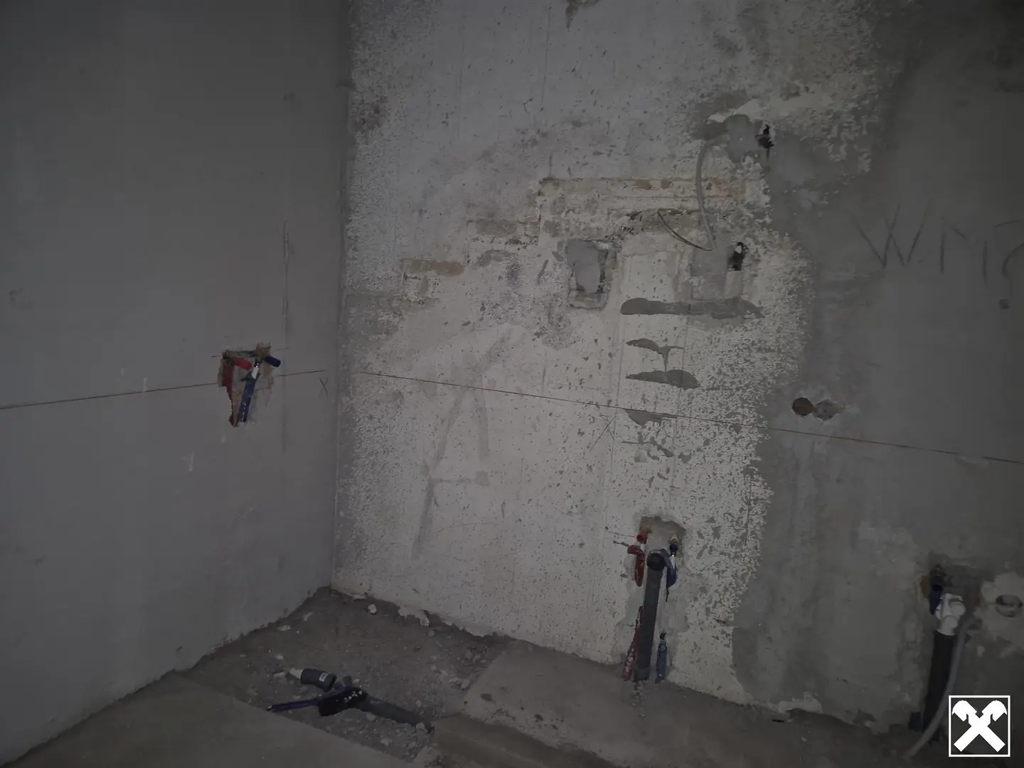 Historische Altbauwohnung mit Balkon und Parkplatz