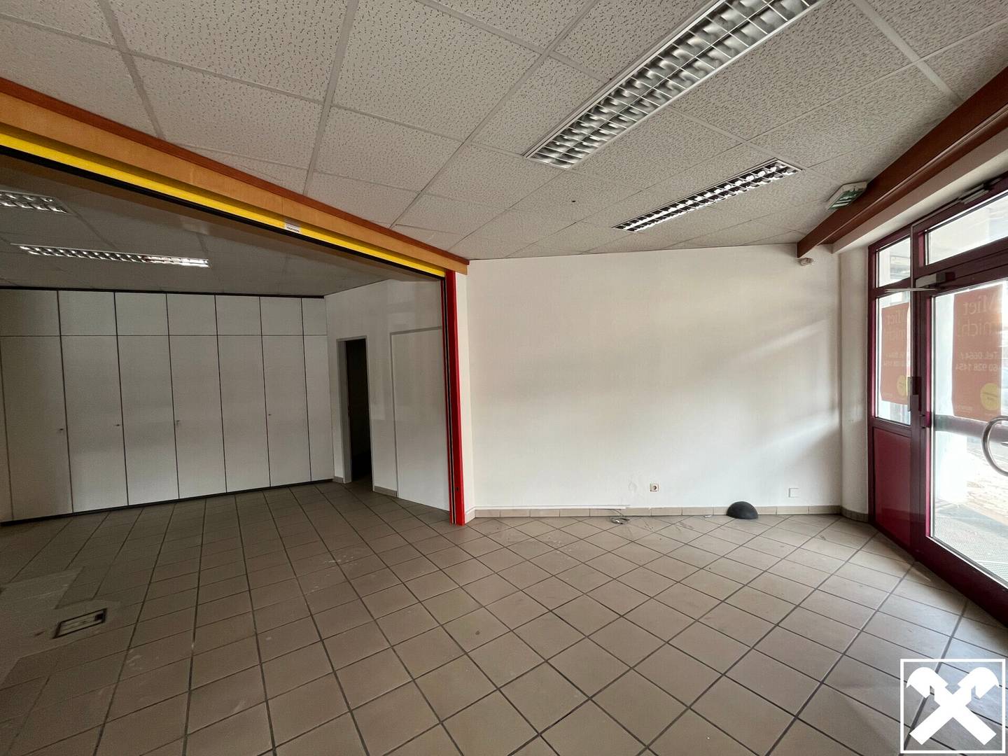 Geschäftslokal mit Einbauschränken und Keller in Eberstein