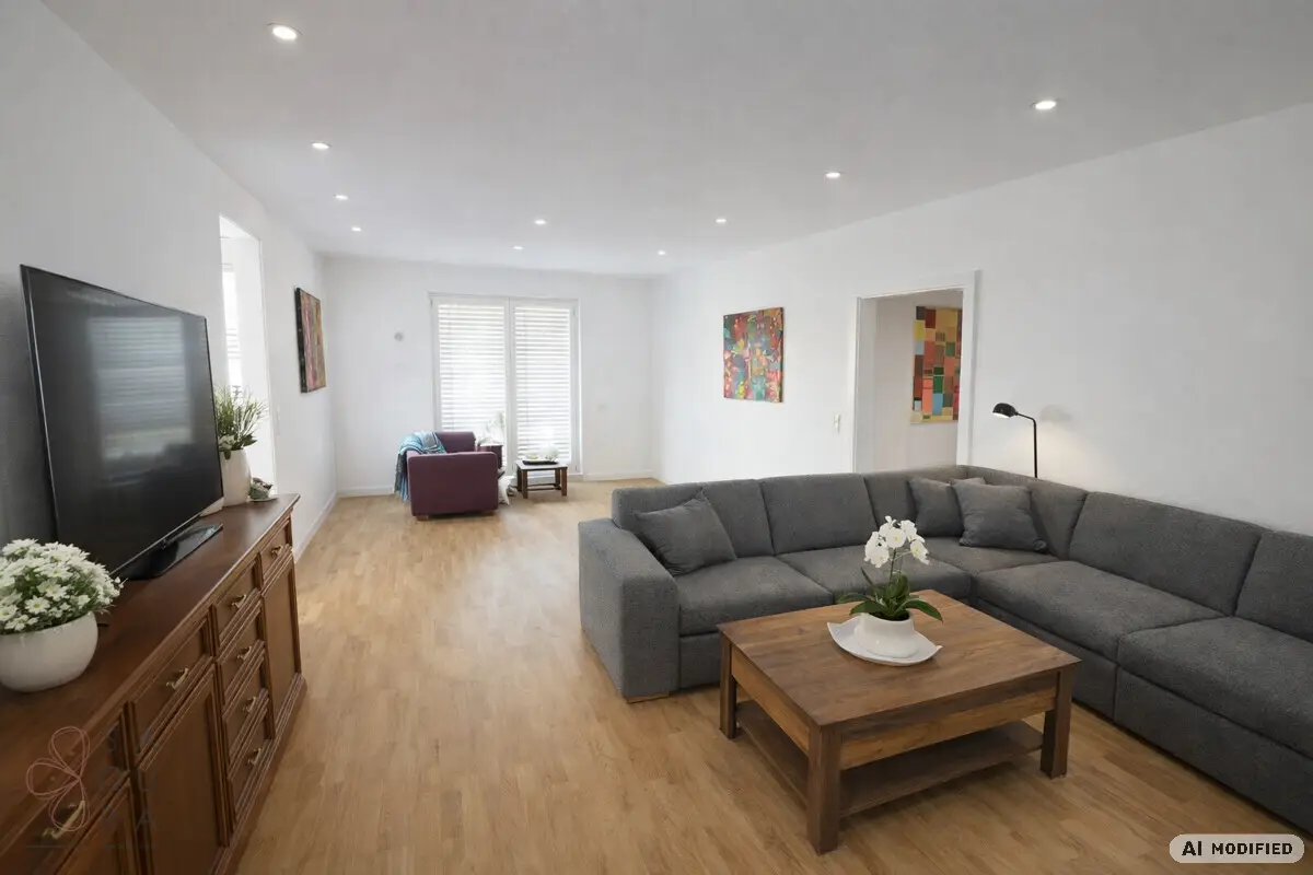 Erdgeschosswohnung mit Garten und Garage