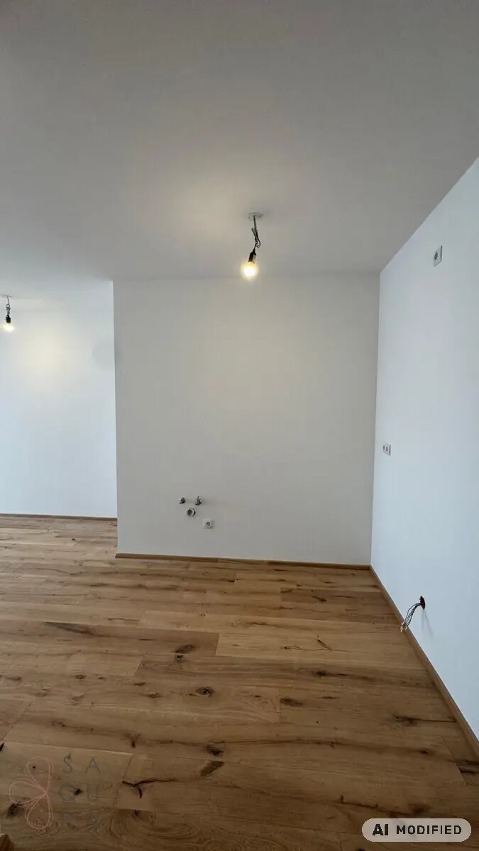 Bright New Build Apartment with Balcony in Prime Location