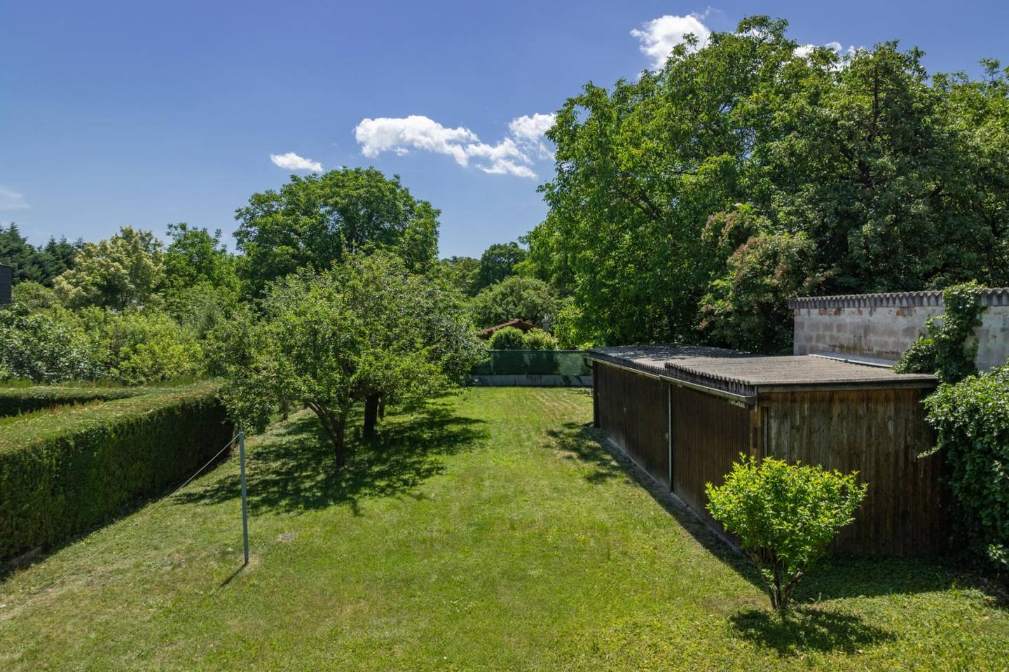 Einfamilienhaus mit Garten und Sauna im Keller
