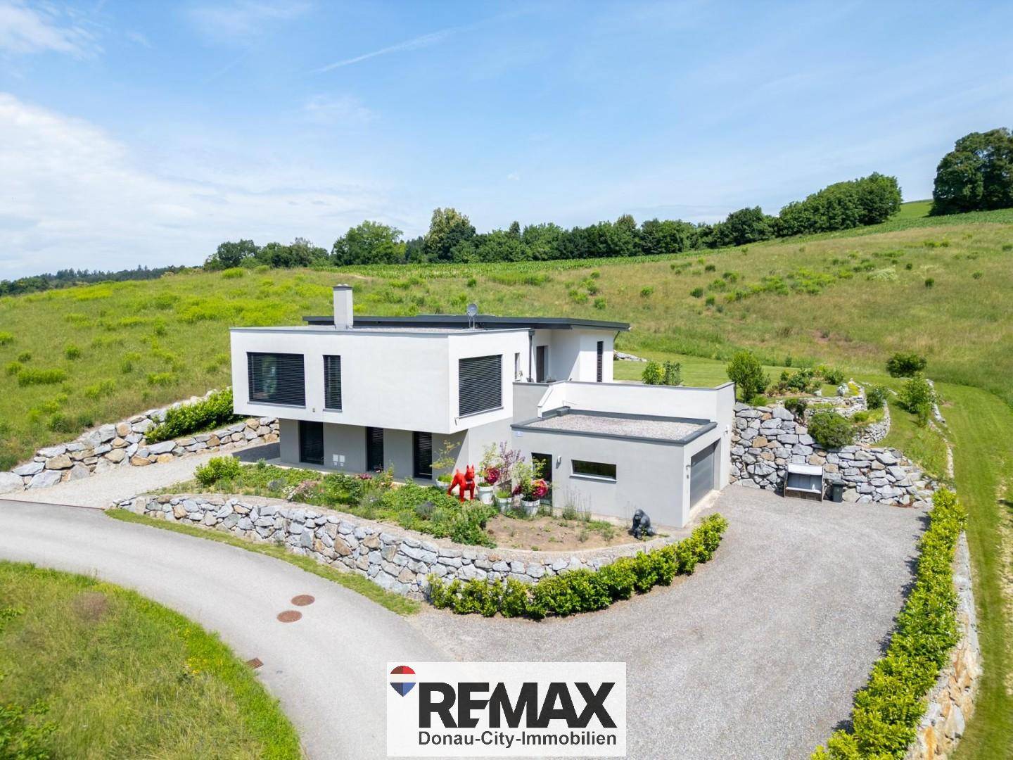 Single family home with garden residence geothermal heating and unobstructed green view