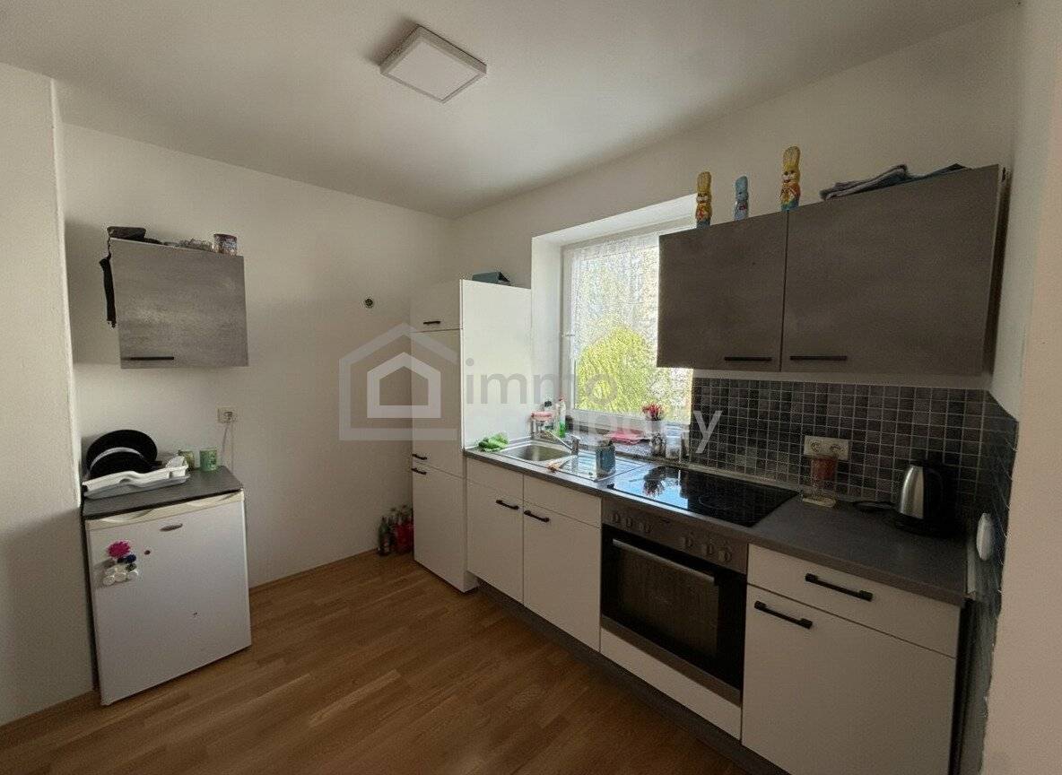 Helle 3 Zimmer Wohnung mit Balkon und Tiefgaragenstellplatz