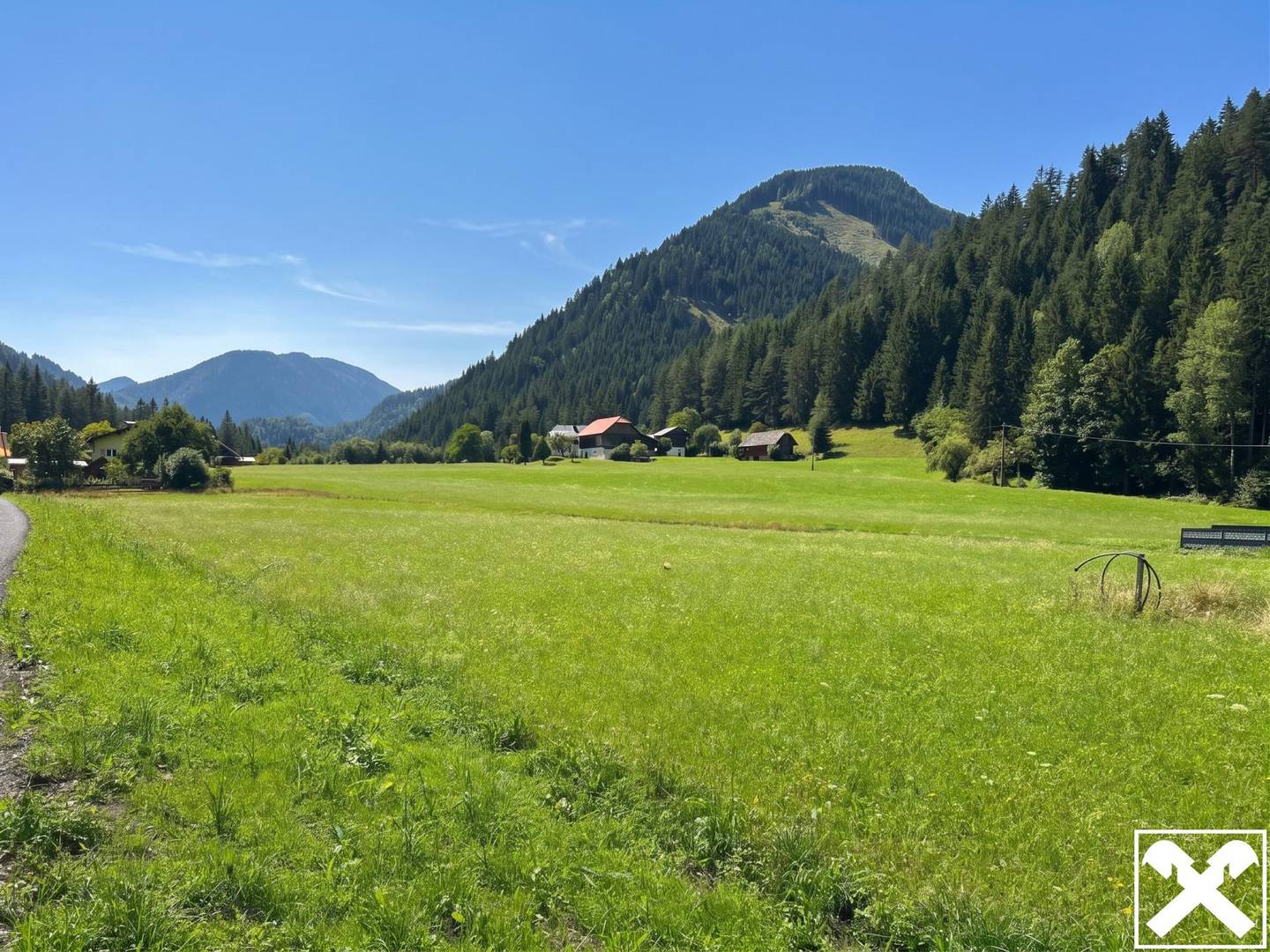Ebenes Grundstück mit Bergblick nahe dem Weißensee