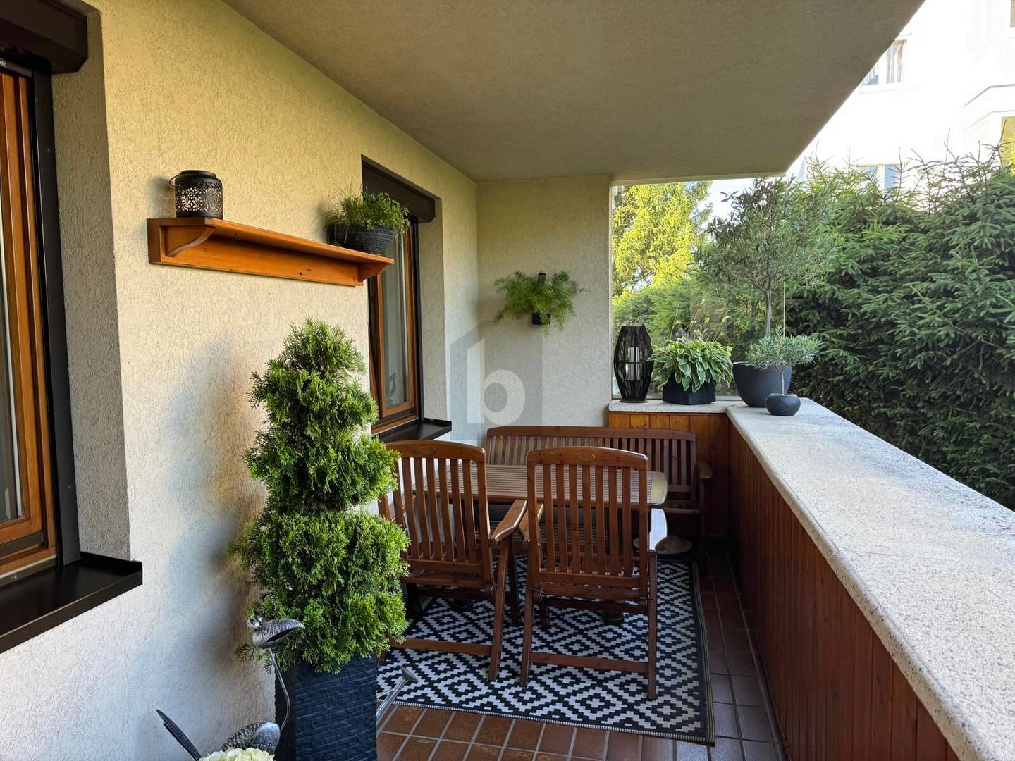 Wohnung mit großzügiger Loggia und Blick ins Grüne