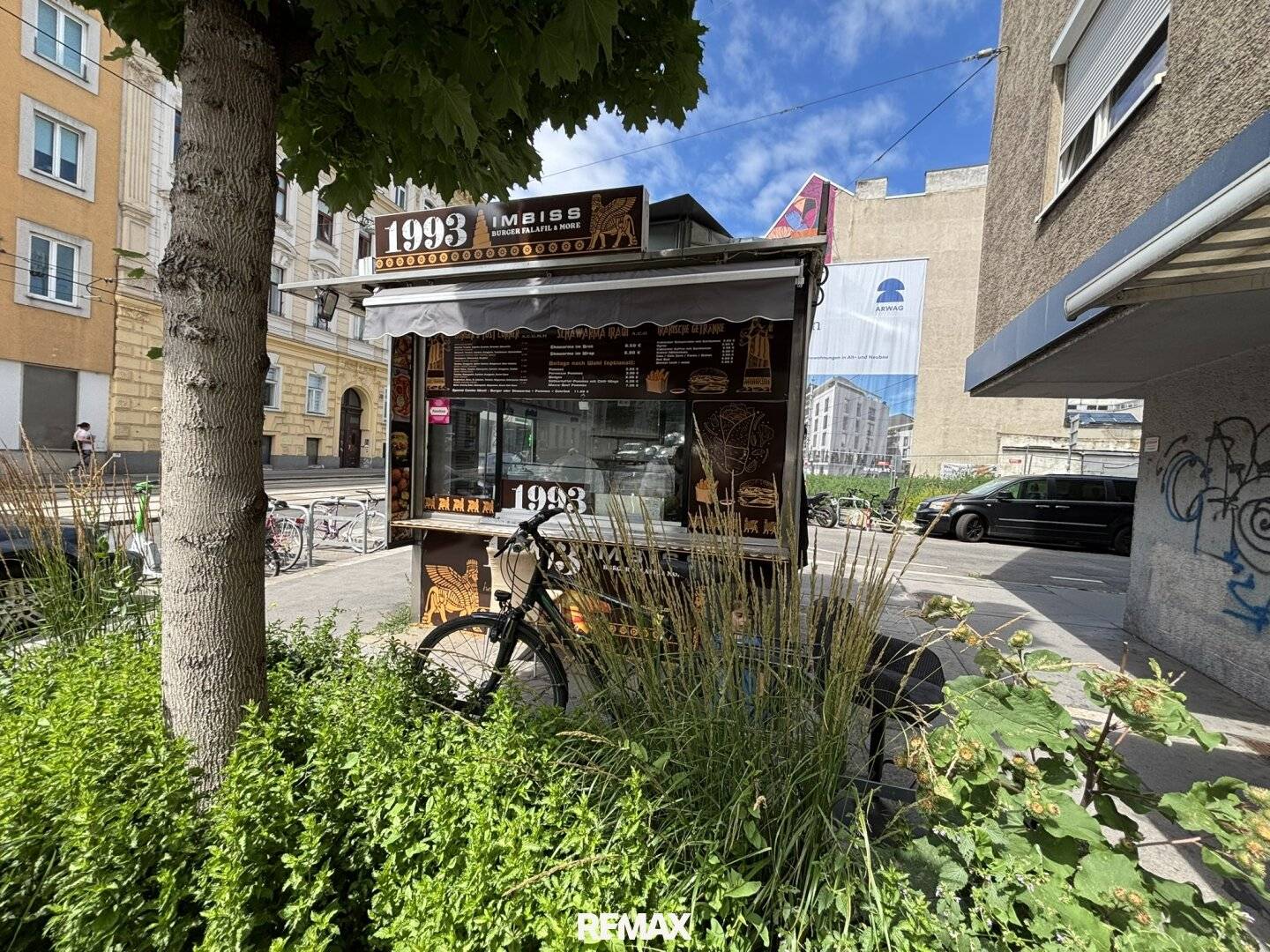 Snack bar in central location with excellent transport links