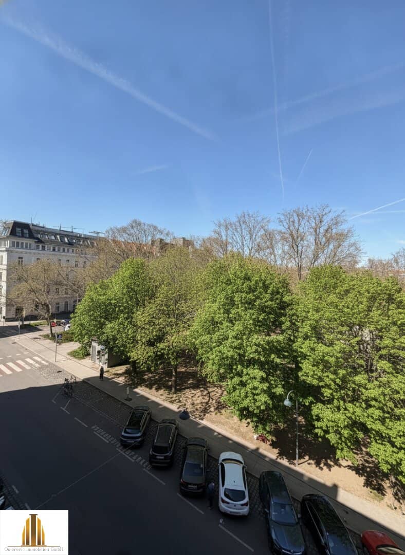 Helle Altbauwohnung mit Grünblick nahe Prater
