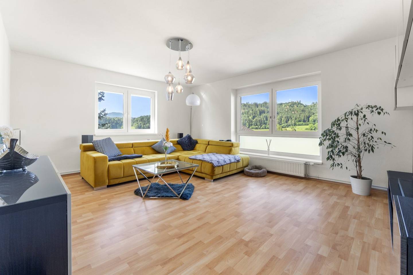 Lichtdurchflutete Wohnung mit großer Terrasse