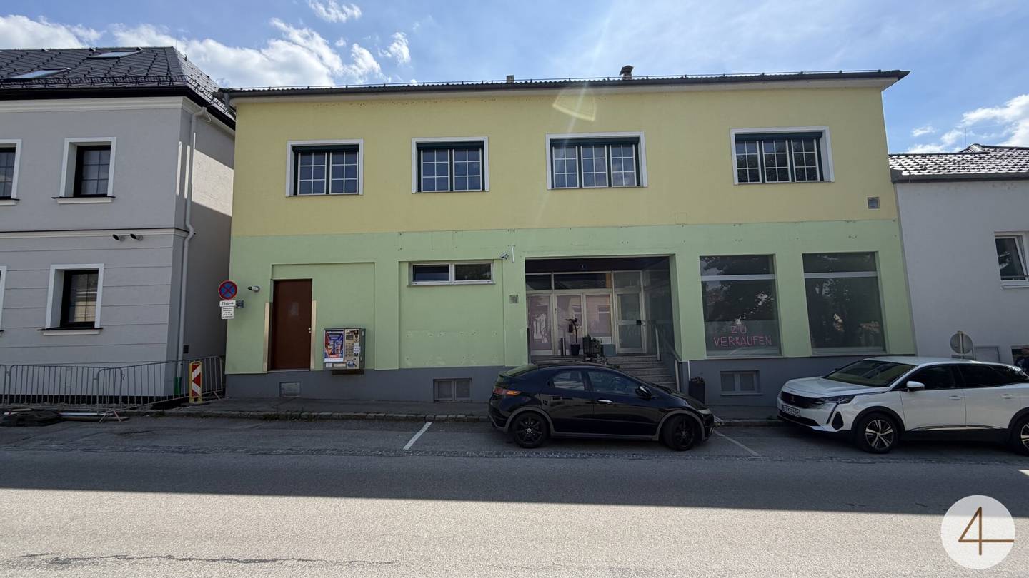 Sanierungsobjekt mit vier Einheiten und Ausbaupotenzial
