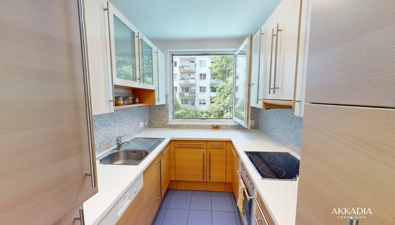 Ruhige Etagenwohnung mit Grünblick und Parkett